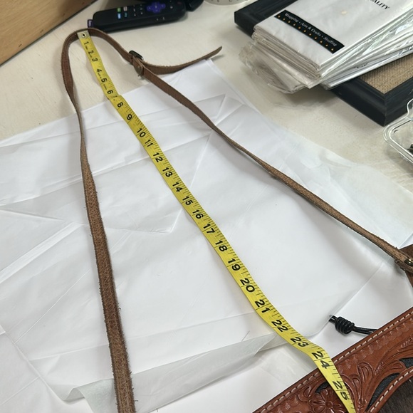 American Darling Crossbody Bag - Picture 7 of 8